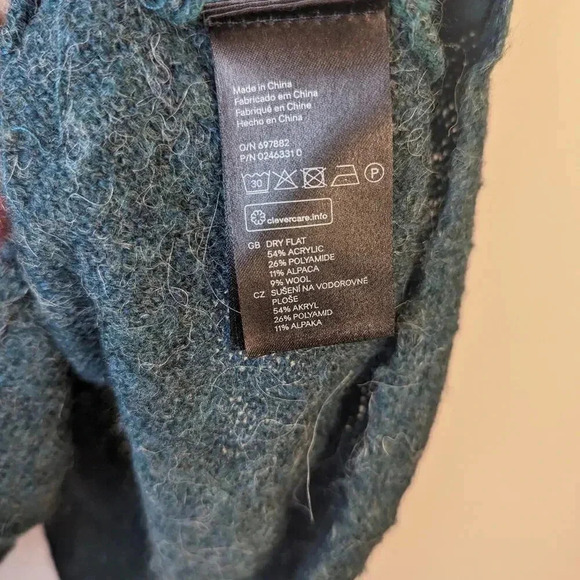 H & M Knit Oversized Sweater - XS - Picture 4 of 11